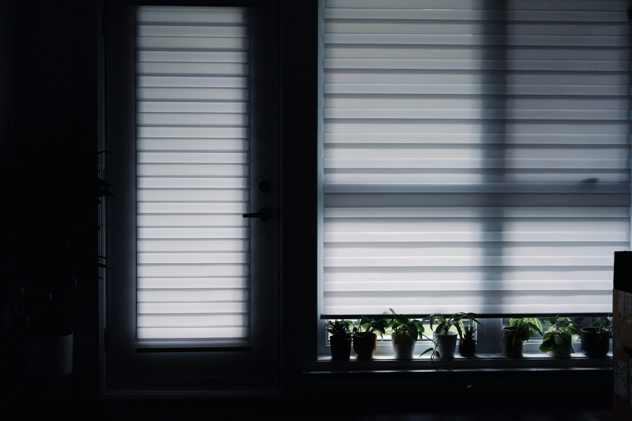 Roman Shades for Pikesville Homeowners | Shades for Condo & Apartments